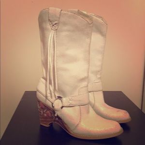 White cowgirl boots